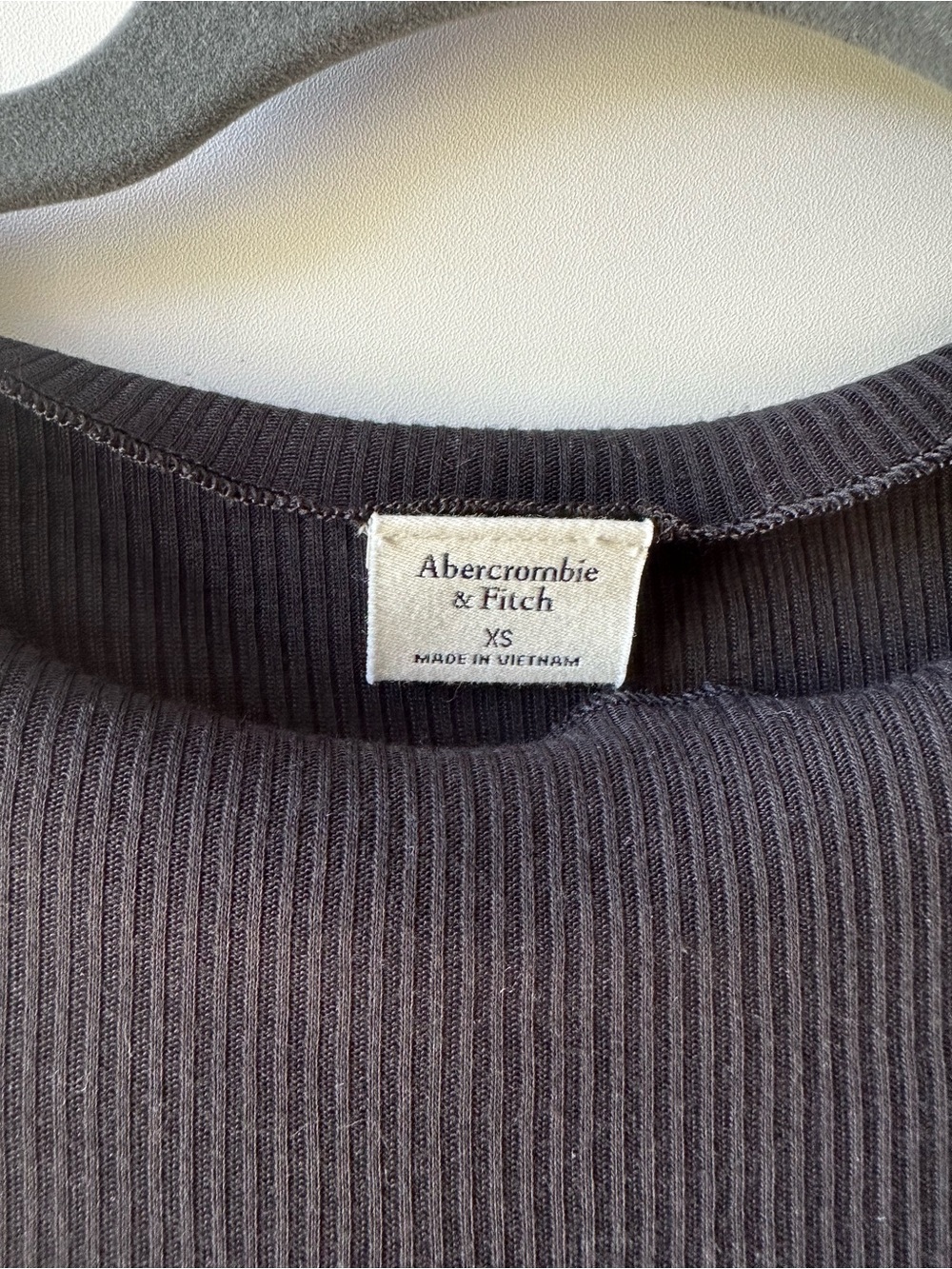 Y2K Abercrombie & Fitch Black Ribbed Long-Sleeve Top - Picture 2 of 4